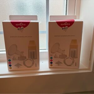 Spectra Premium Accessory Kit 24mm - White with Pink Accent